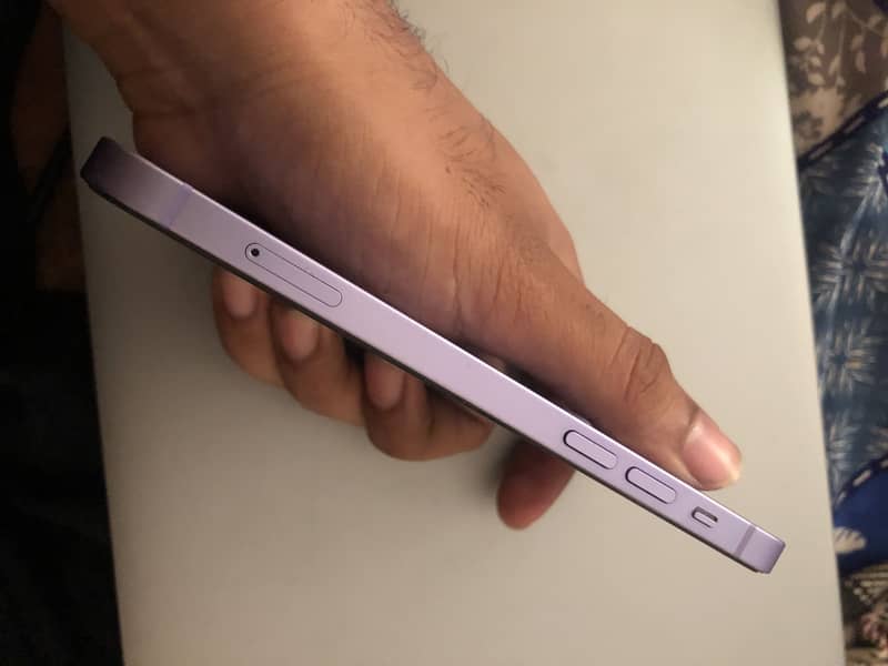 iPhone 12 1
