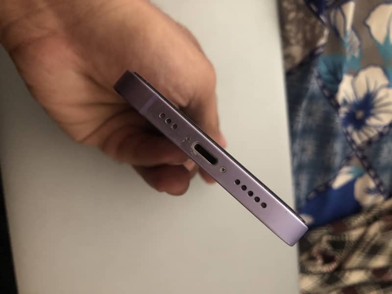iPhone 12 2