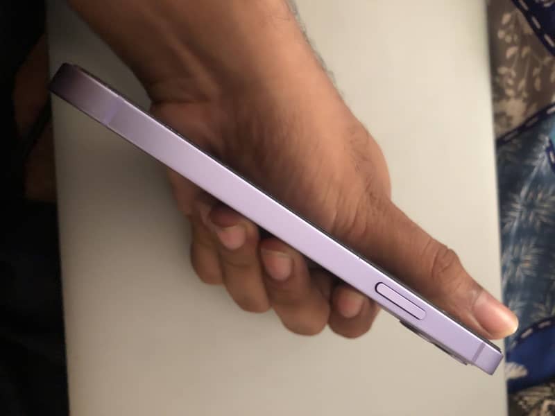 iPhone 12 3