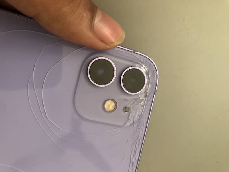 iPhone 12 6