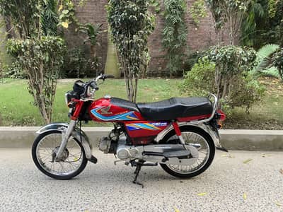 Honda CD 70 Total genuine condition argent sale
