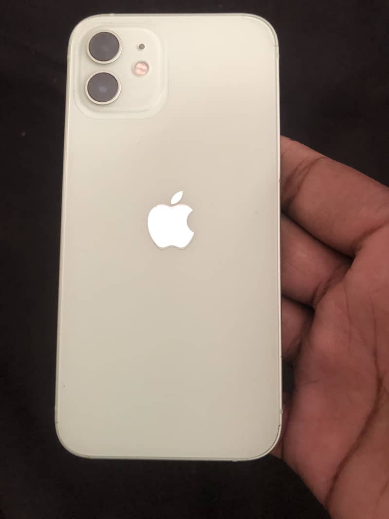 Apple iPhone 12 2