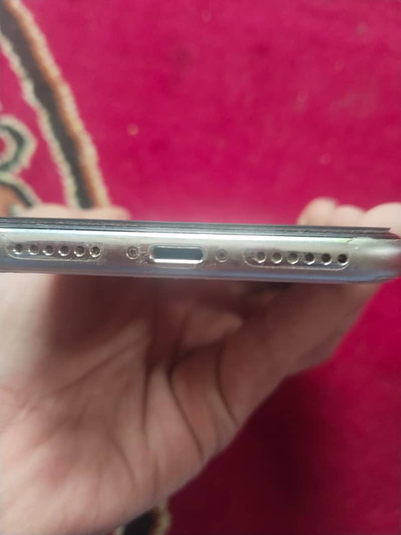 Apple iPhone X 6