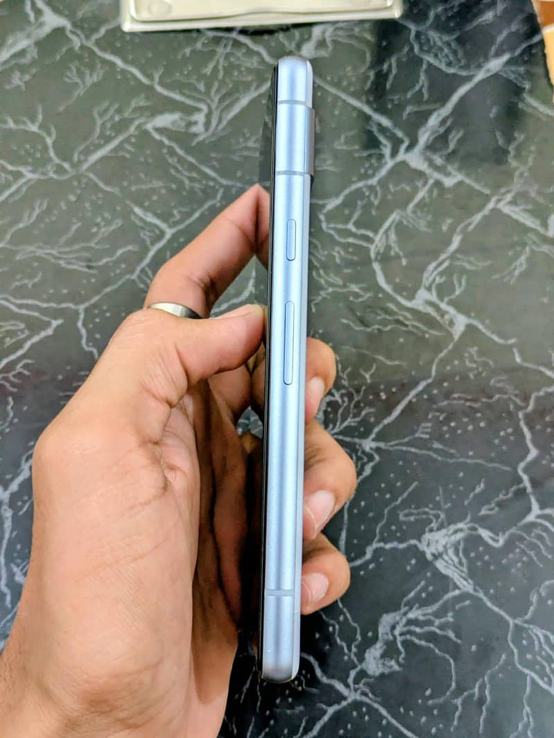 Google Pixel 7a 2