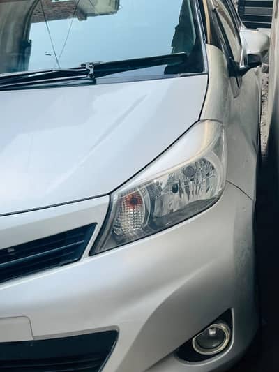 Toyota Vitz 2013