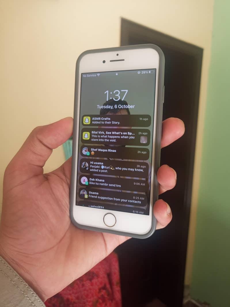 Apple iPhone 7 4