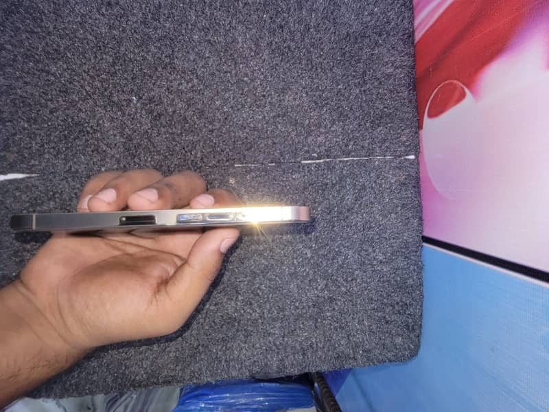 Apple iPhone 13 Pro 3