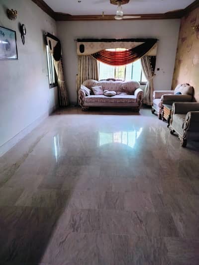Sale flat Madina blessing 3bed. d. d 3rd floor Alladin park ki back pebuilder Transfer