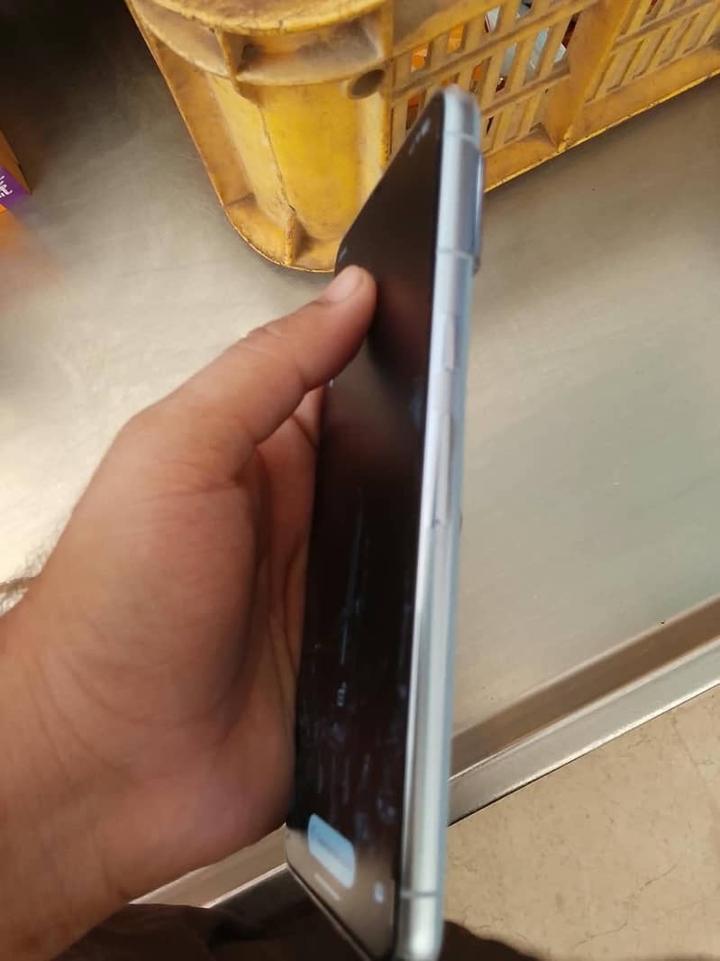 Google Pixel 8 Pro 2