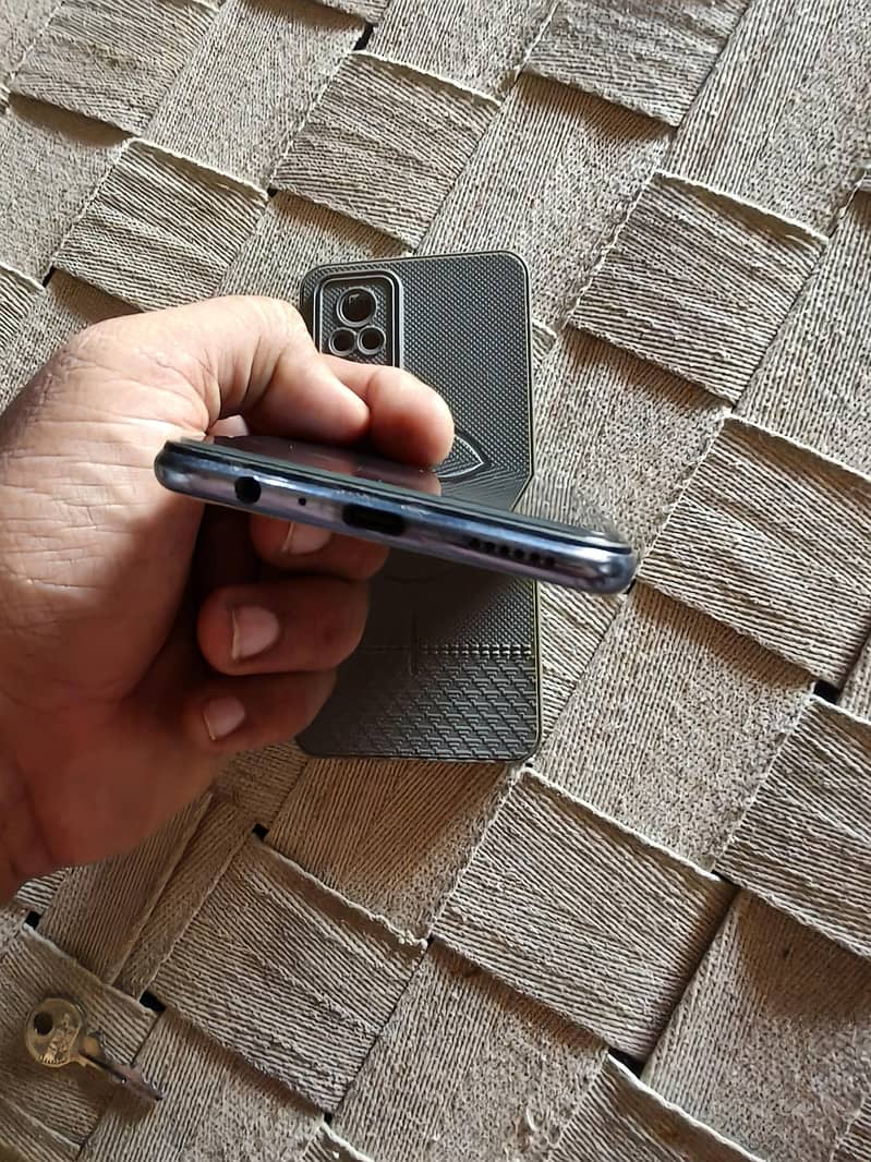 Vivo V21e 1