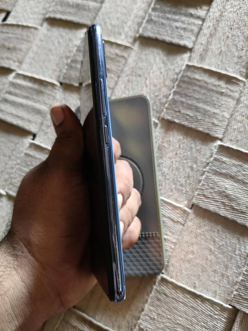 Vivo V21e 5