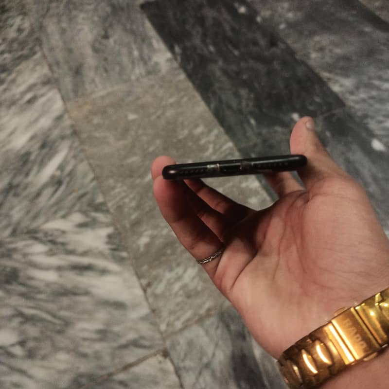 Apple iPhone 7 5