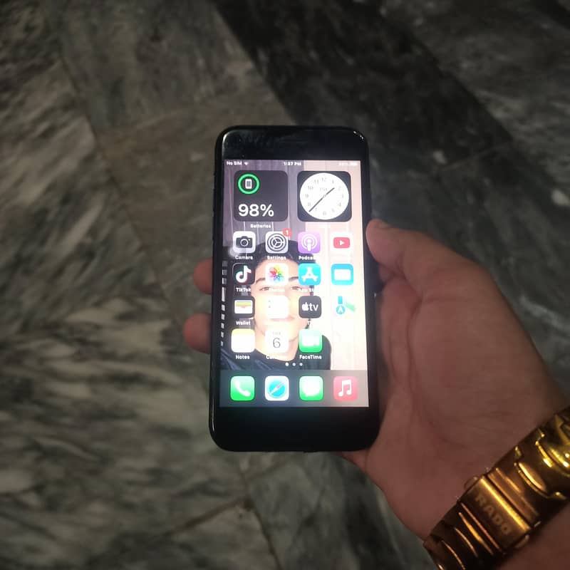 Apple iPhone 7 6