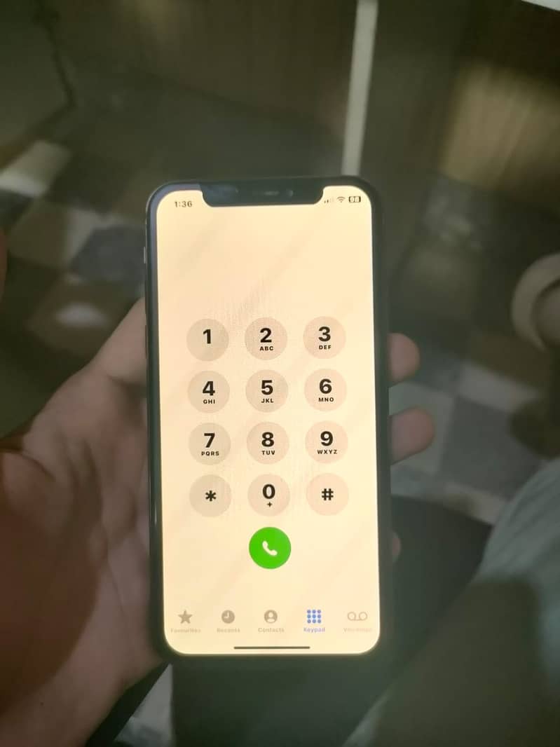 Apple iPhone XS 4