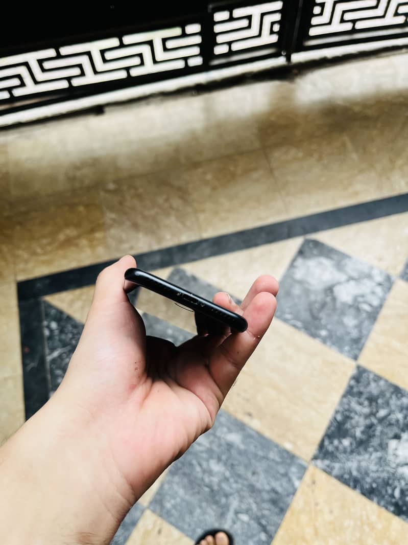 Apple iPhone SE 3rd generation MDM 5