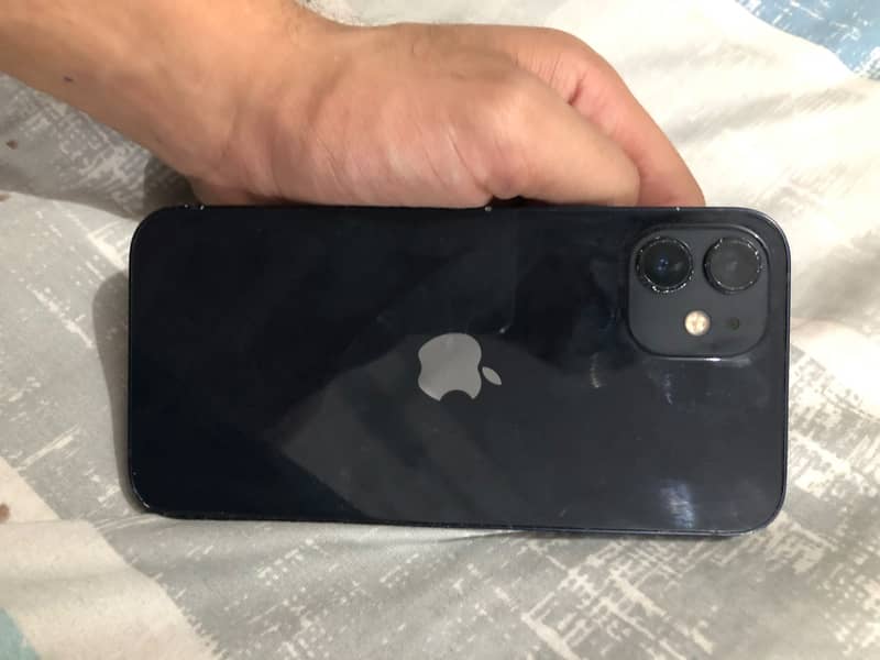 Apple iPhone 12 1