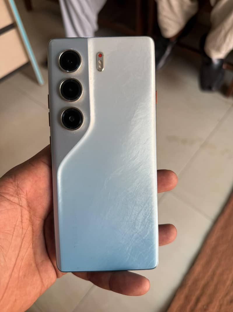 Tecno CAMON 40 Pro 2