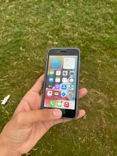 Apple iPhone 7