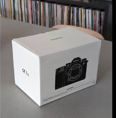 SONY ALPHA MARK II BODY ( SEALD PACK )