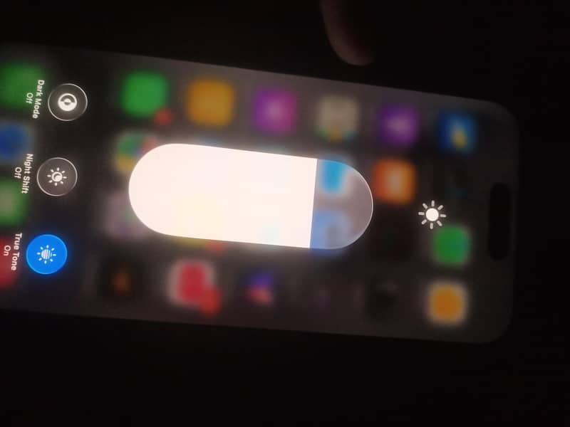 Apple iPhone 15 Pro 2