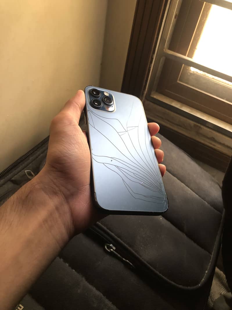 Apple iPhone 12 Pro 0