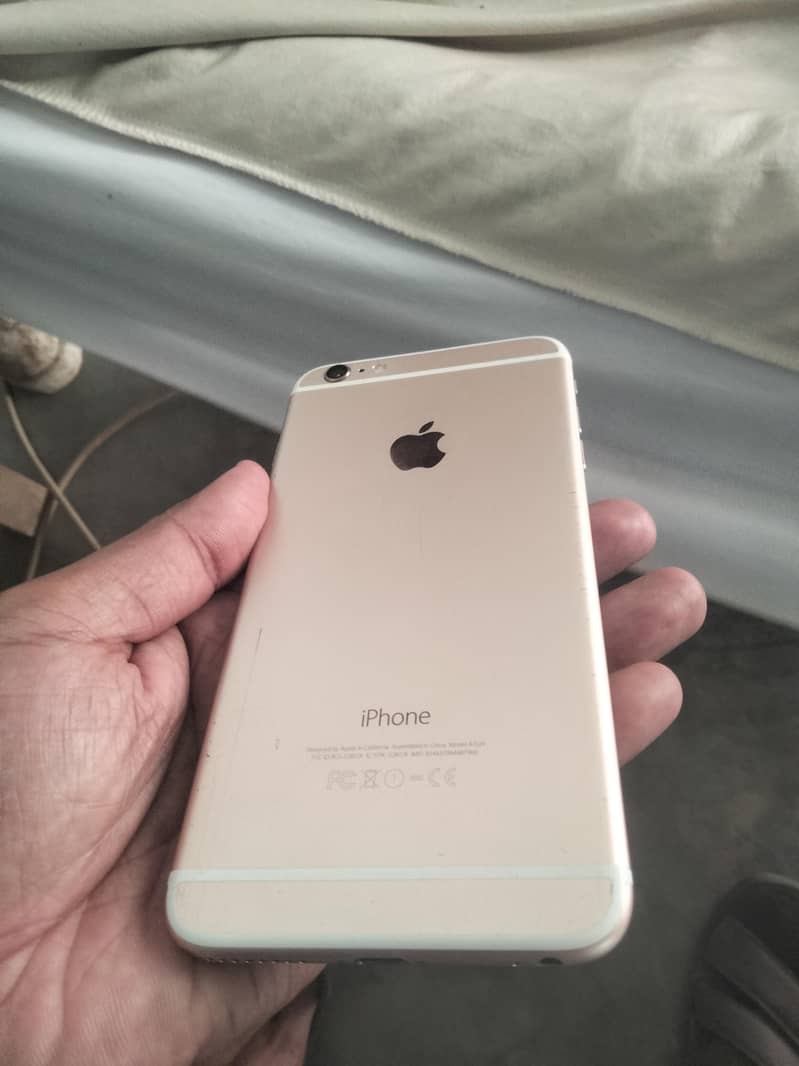 Apple iPhone 6 Plus 0