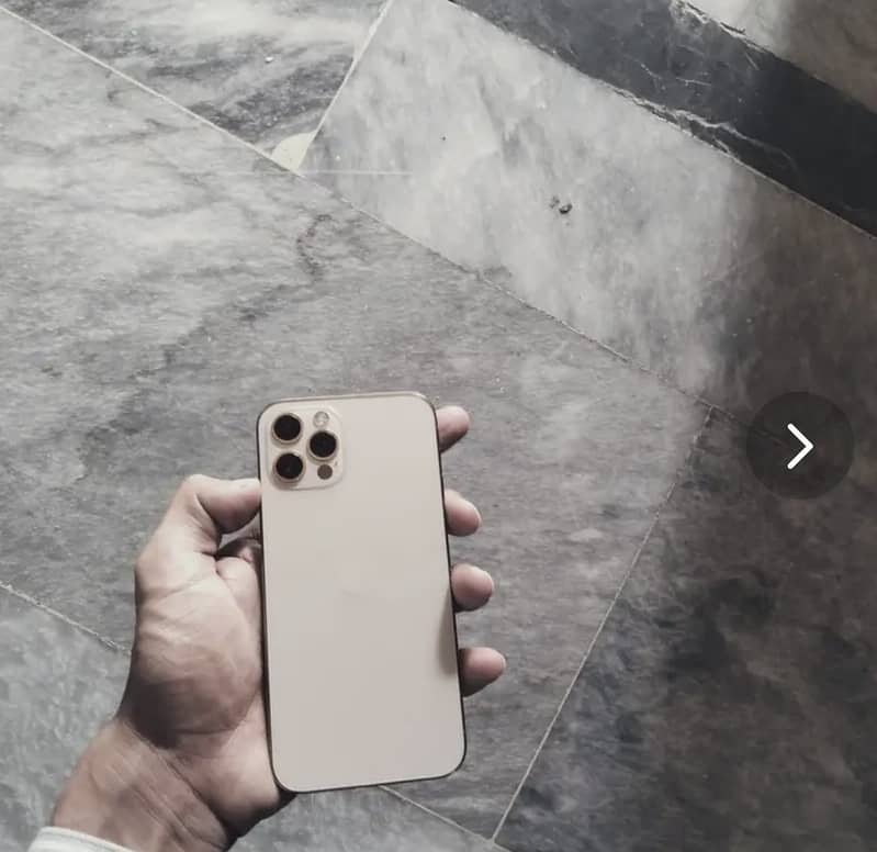 Apple iPhone 12 Pro 2