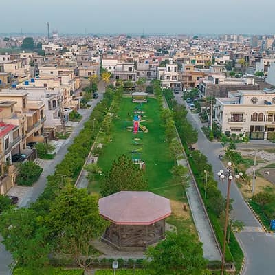 Top-Tier Location! 5 Marla Residential Plot In Overseas Block
