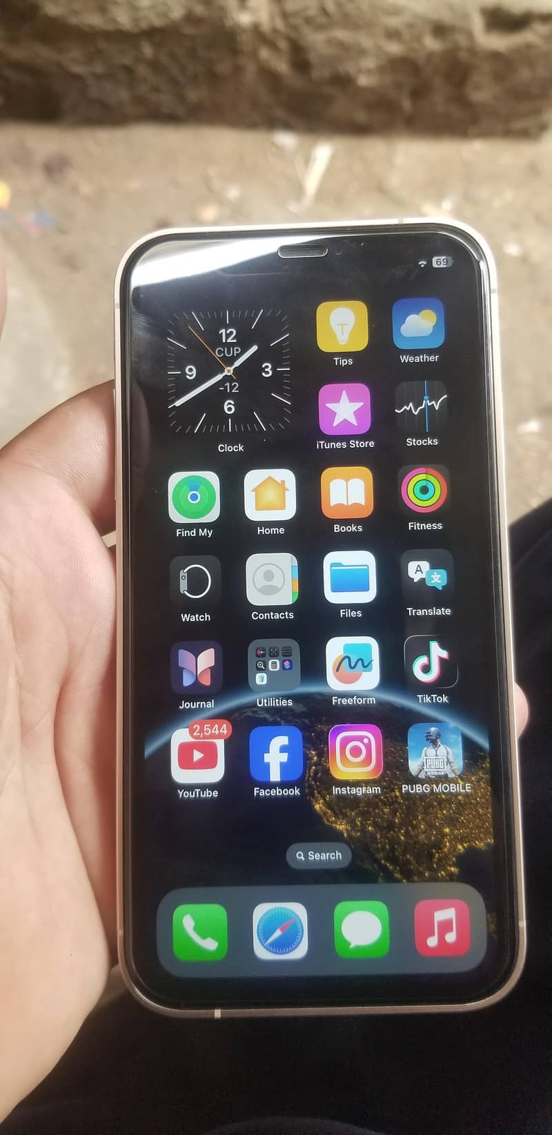 Apple iPhone XR 1