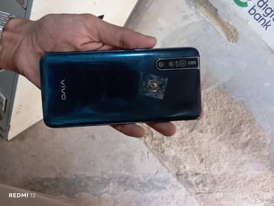 Vivo V15