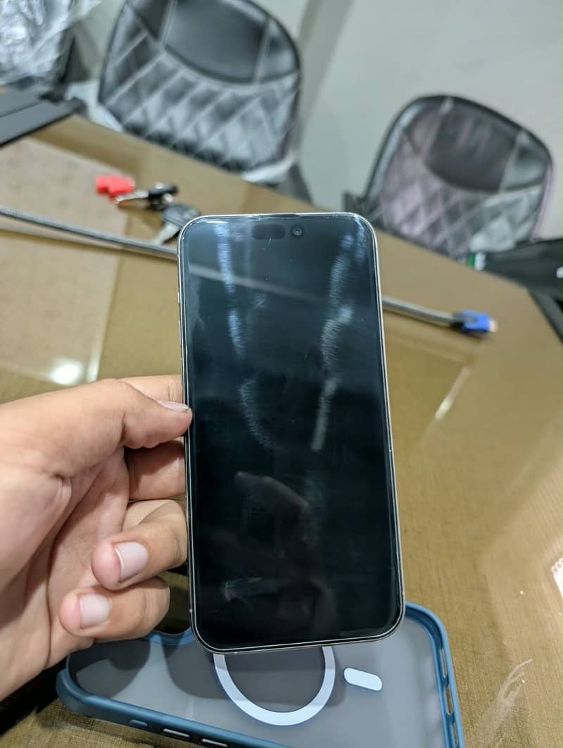 Apple iPhone 15 Pro Max 8