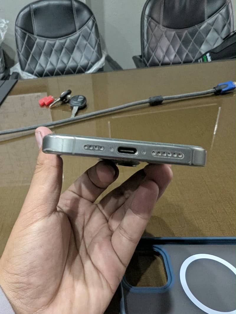 Apple iPhone 15 Pro Max 11