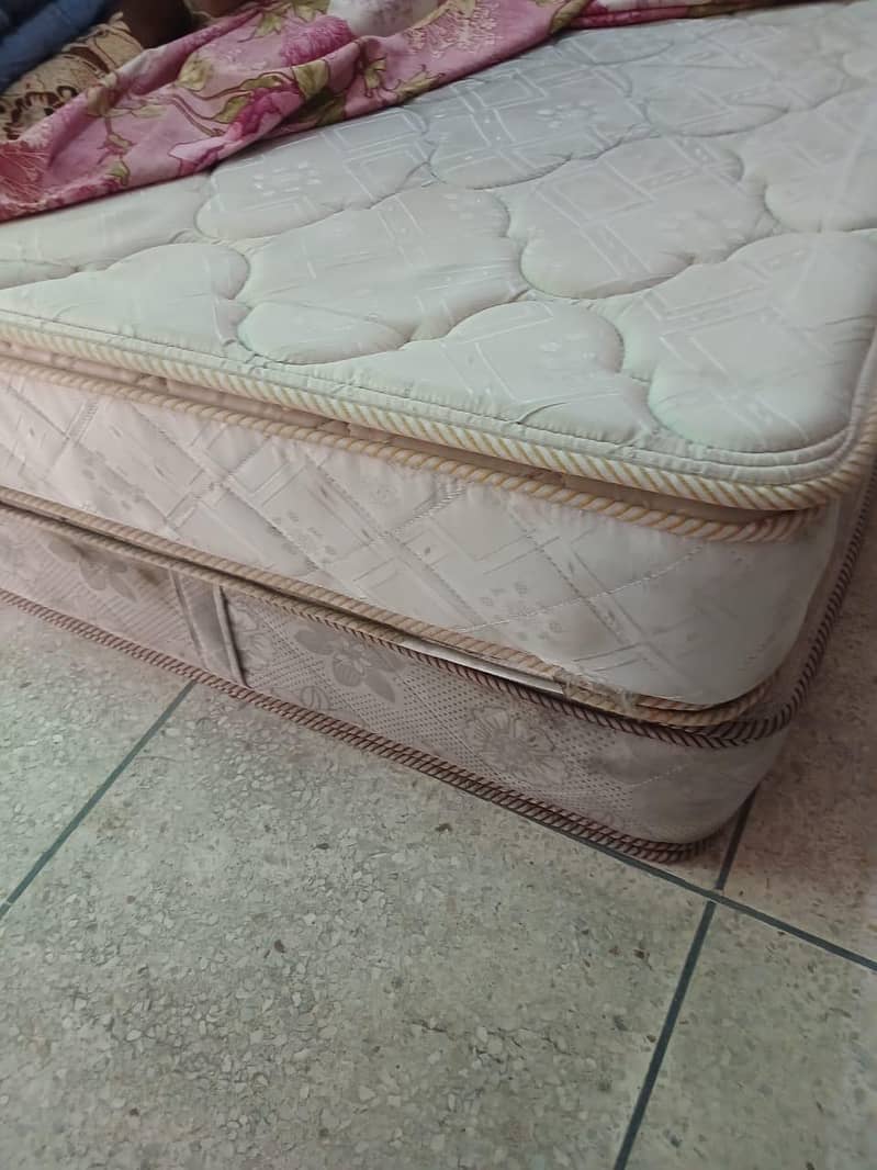 spring double bed mattress 0