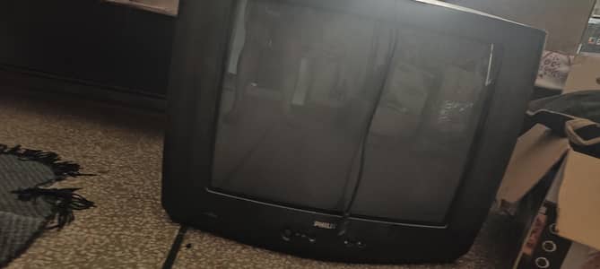 Non-working old glass screen tv