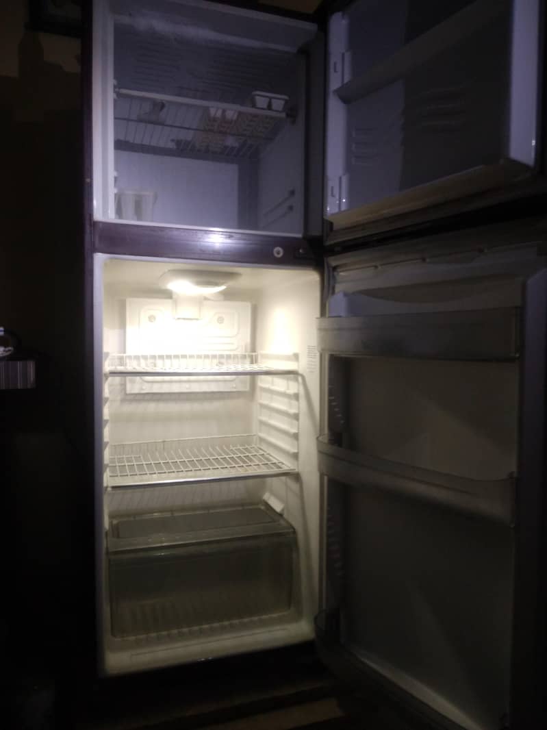 Refrigerator 1