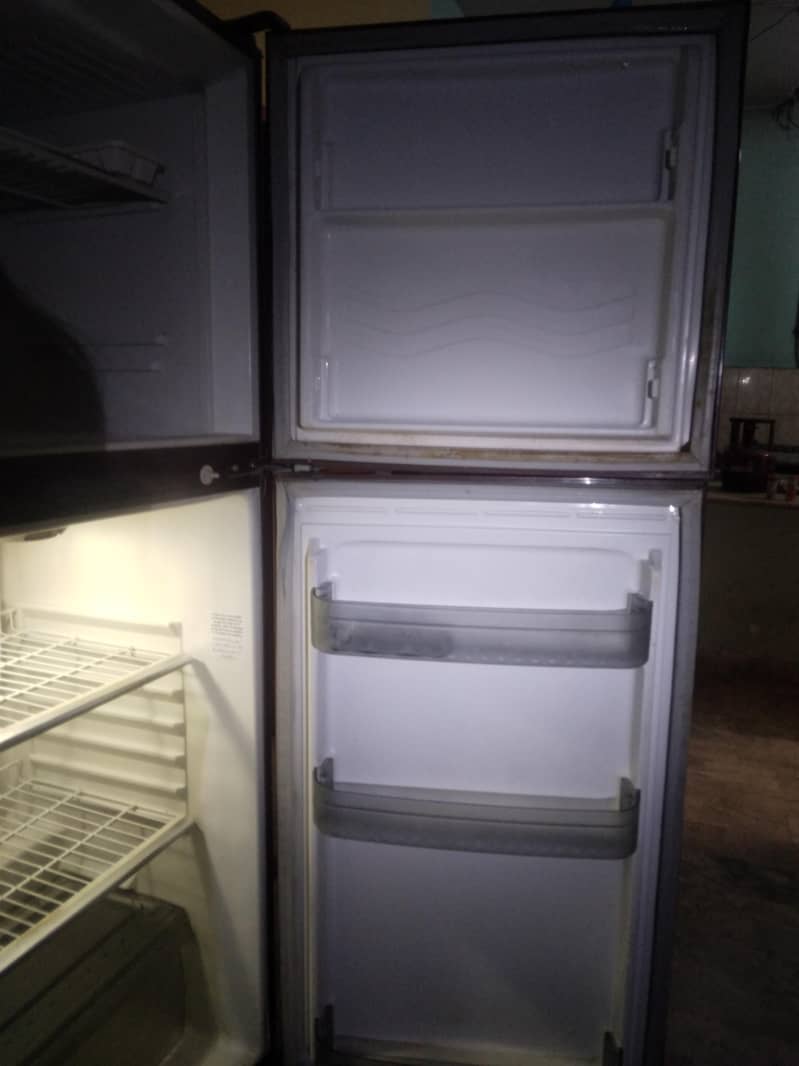 Refrigerator 3