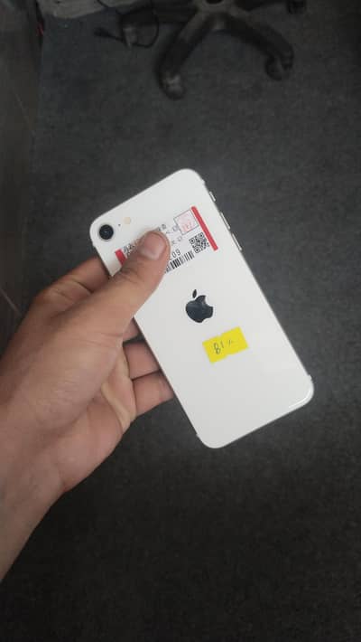 I Phone SE 2020 64GB PTA Approved | 81% Battery health  | Excellent