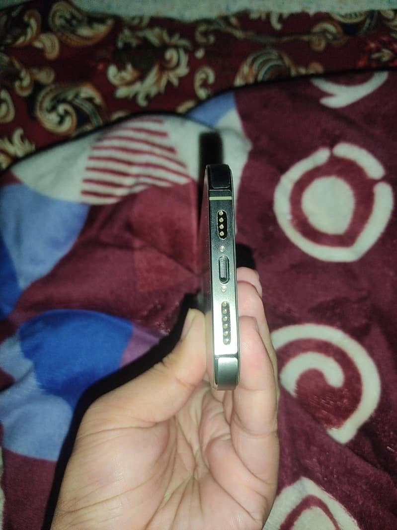 Apple iPhone 14 Pro Max 7