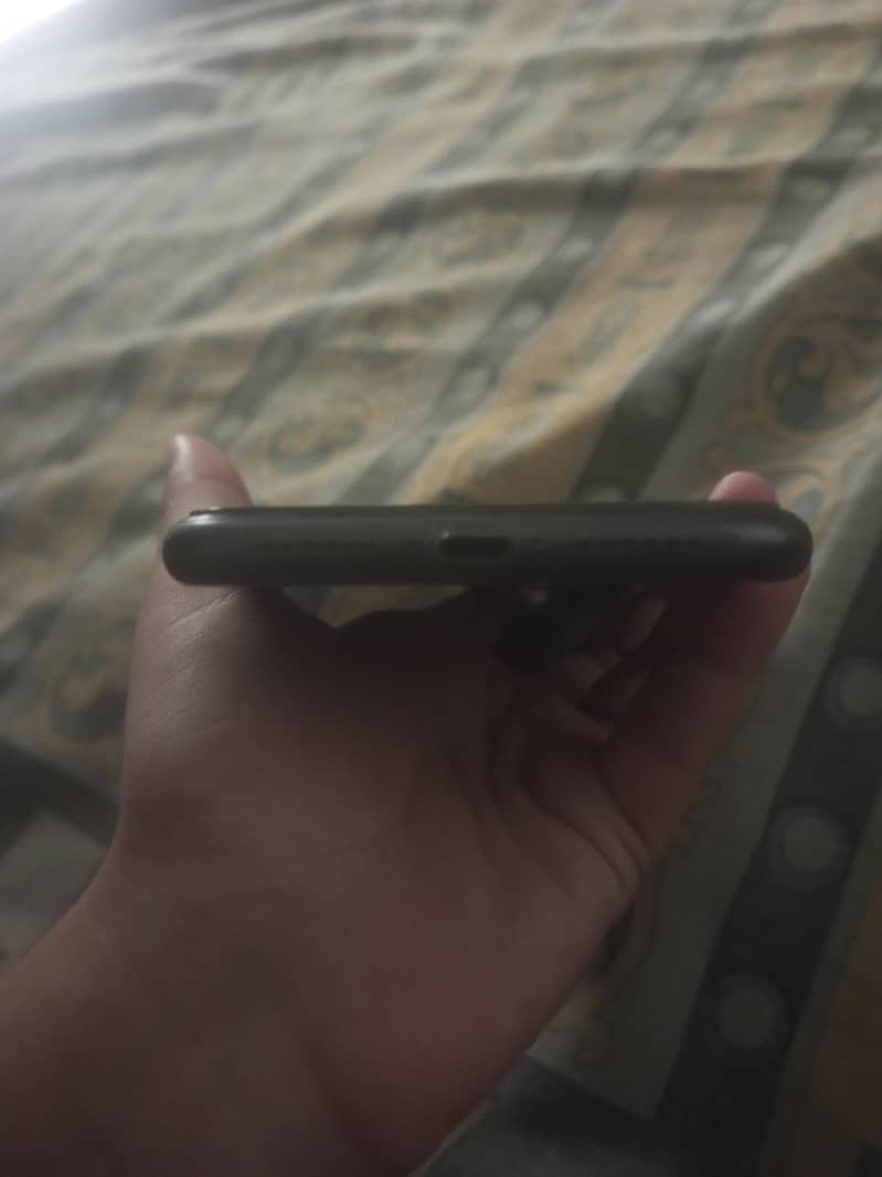 Apple iPhone 11 2