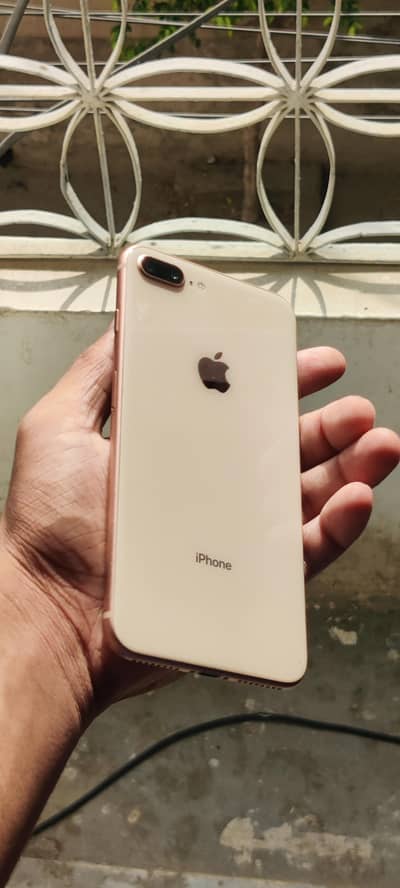 Apple iPhone 8 Plus
