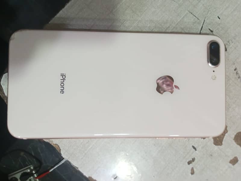 Apple iPhone 8 Plus 0