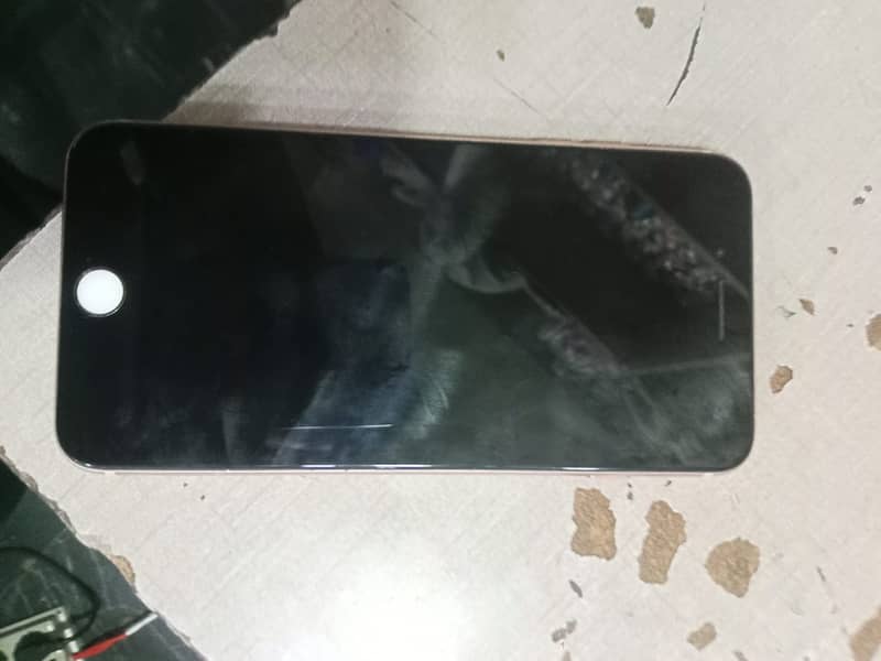 Apple iPhone 8 Plus 1