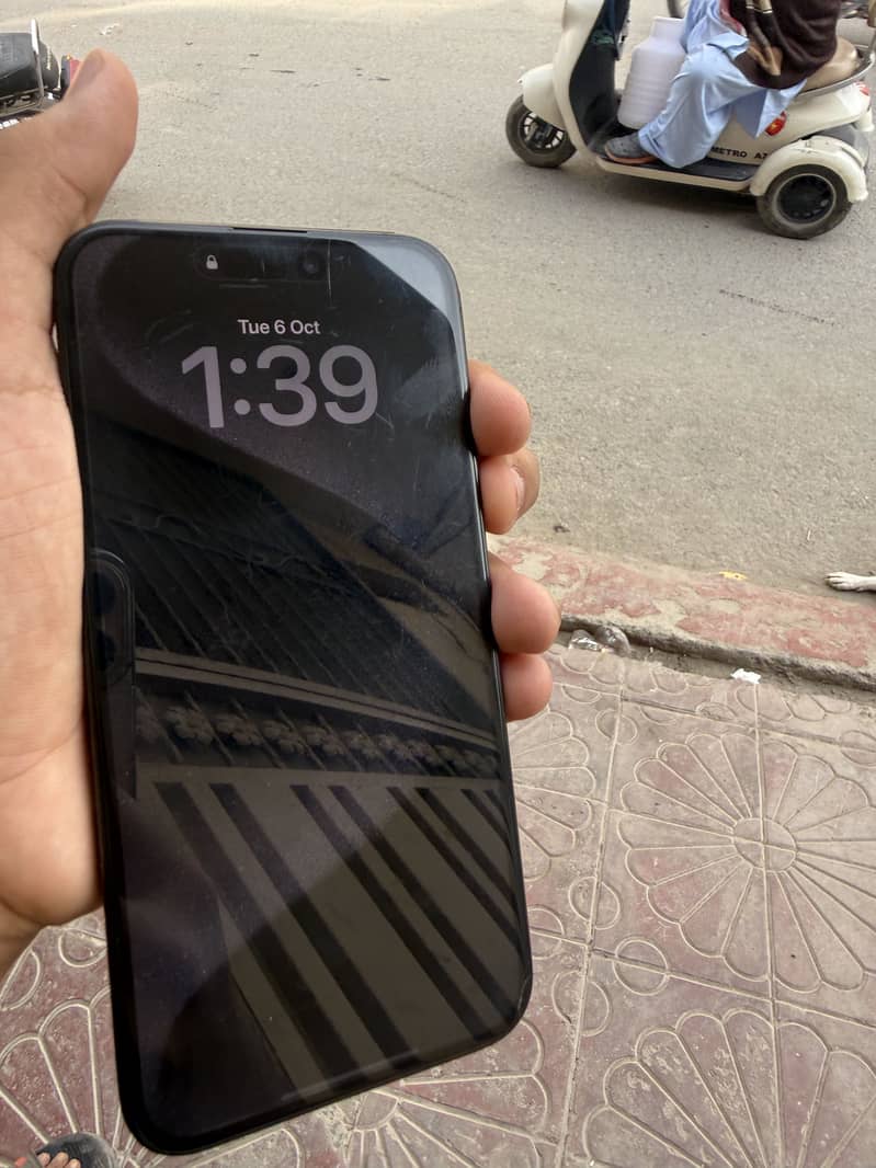 Apple iPhone 15 Pro Max 5