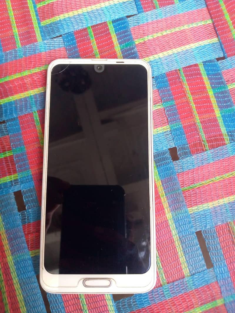 Sharp Aquos R2 2