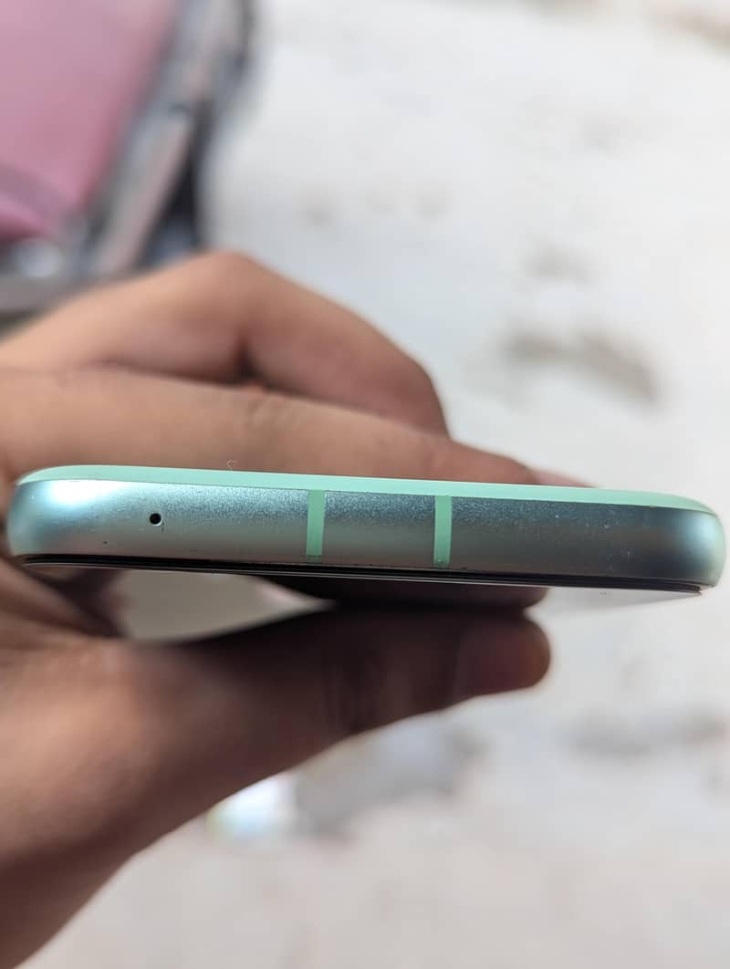 Google Pixel 8a 3