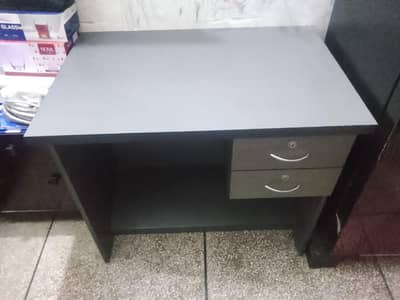 office table for sale 3x2 feet complete wood