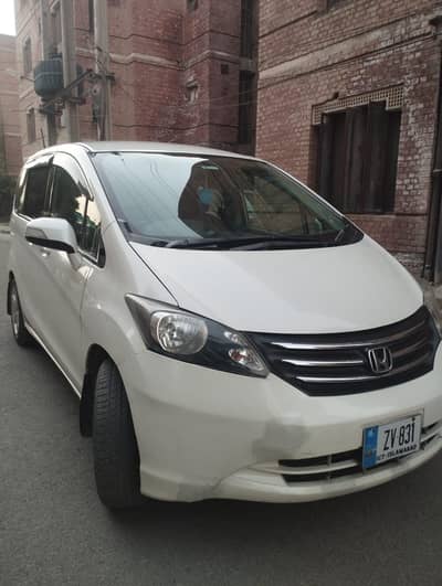 Honda Freed 2013