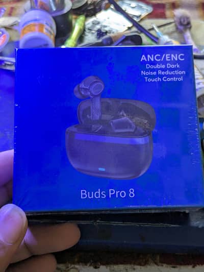 Box pack new battery 8hours long time branded sound