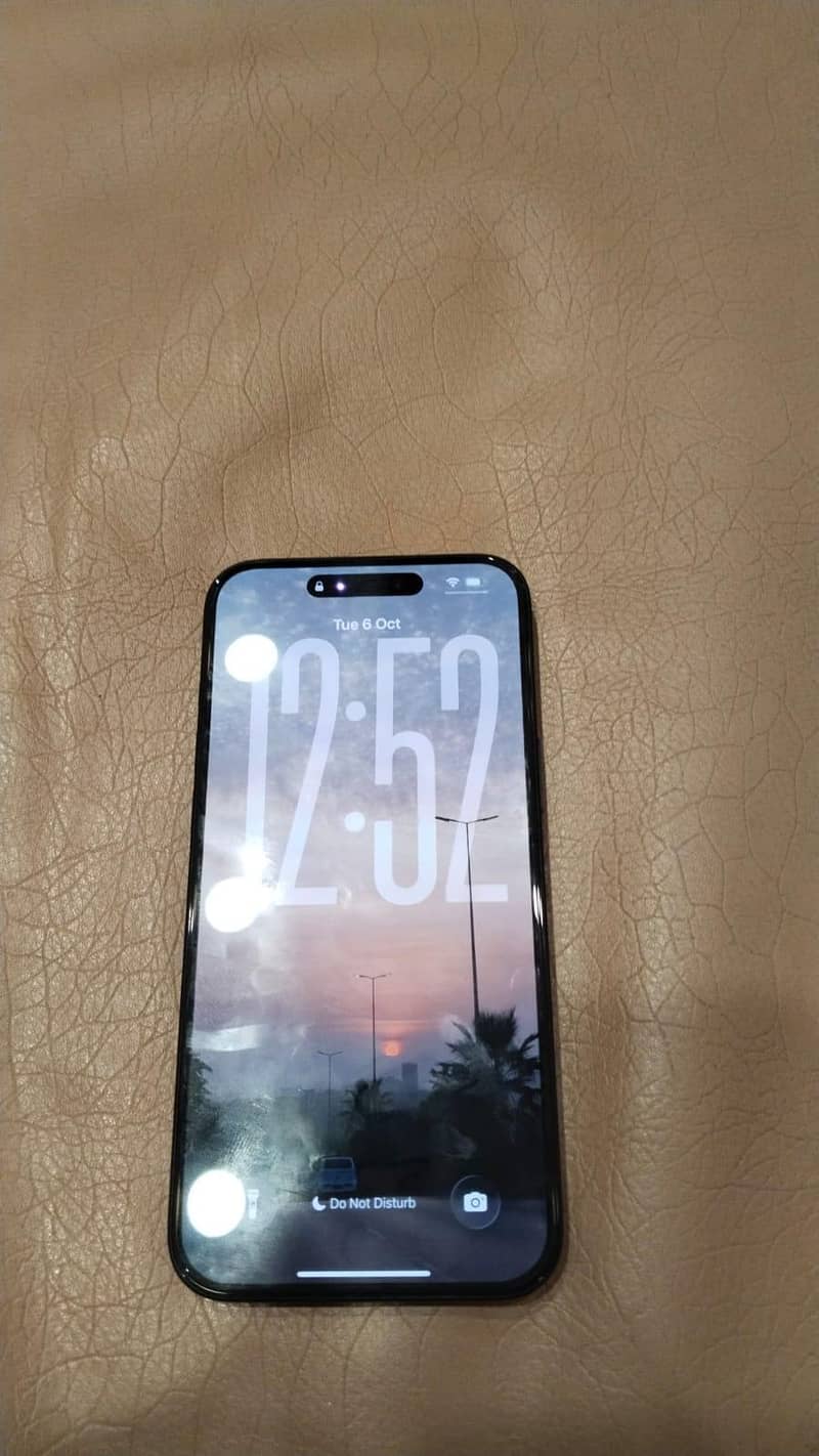 Apple iPhone 16 Plus 1