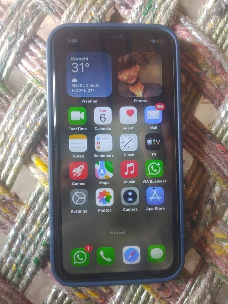Apple iPhone 11 1